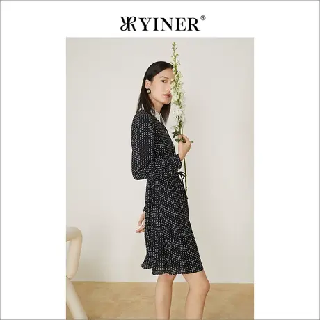 *YINER音儿奥莱女装2022春季新款波点印花撞色提花领连衣裙图片