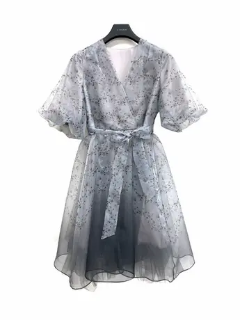 【直播间专属】sdeer圣迪奥女装Z式V领连衣裙S223Z12F7图片