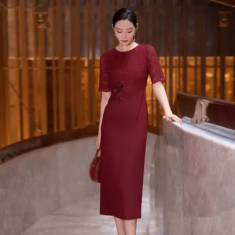 喜婆婆婚宴装连衣裙女2025夏季新款优雅蕾丝气质喜妈妈修身礼服裙图片