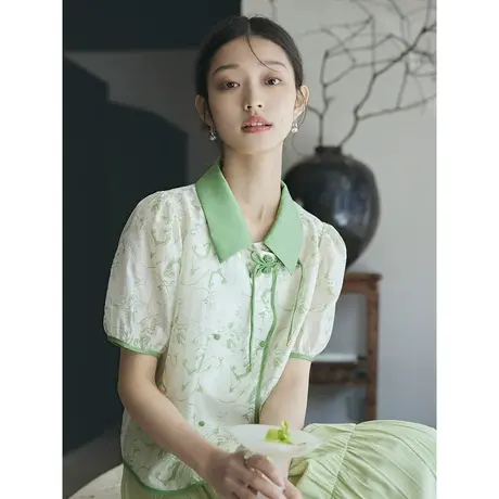 茵曼新中式盘扣翻领花纹雪纺衬衫2023夏女装新款泡泡袖设计感衬衣图片