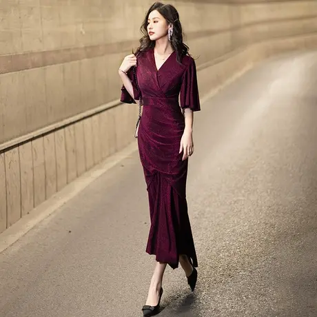 红色晚礼服女2024新款长款高级感鱼尾奢华大牌主持年会宴会连衣裙图片