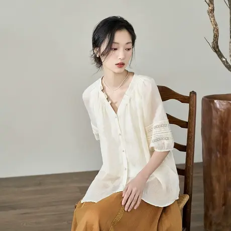 【商场同款】茵曼苎麻气质宽松衬衫2023夏季女装新款V领短袖上衣图片