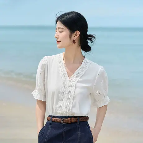 茵曼清新文艺衬衫2023夏女装新款蕾丝花边V领绣花泡泡袖短袖上衣图片