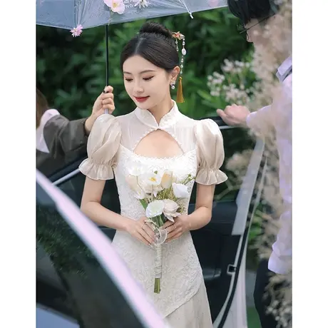 白色旗袍敬酒服新娘订婚礼服连衣裙中式蕾丝登记领证小白裙设计感图片