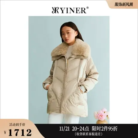 YINER音儿线上专选女装2023冬季羊毛领长款保暖轻盈羽绒服图片