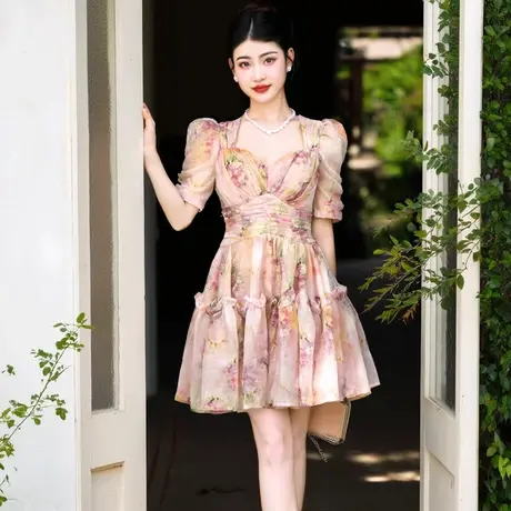 减龄碎花田园风甜美少女网纱连衣裙超仙温柔女人味显高显瘦a字裙图片