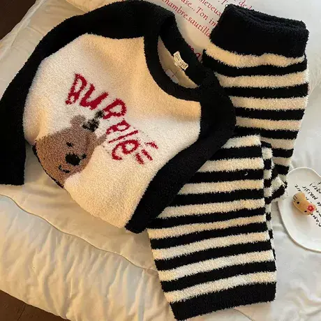新品！黑白撞色小熊秋冬加厚半边绒套装睡衣柔软可爱少女家居服图片