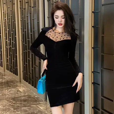 丝绒连衣裙女秋冬复古修身设计感黑色圆点长袖小个子显瘦包臀裙子图片
