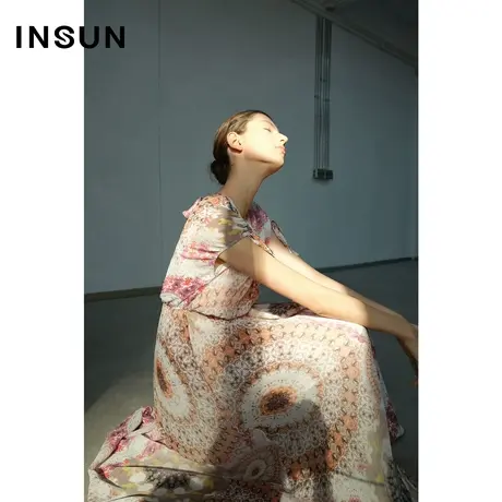 INSUN恩裳夏季桑蚕丝撞色抽绳收腰连衣裙图片