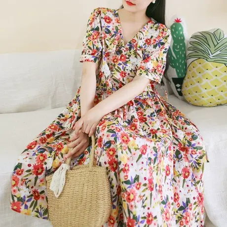 胖妹妹夏季2023新品纯棉印花短袖连衣裙 加大码法式Y领显瘦长裙图片