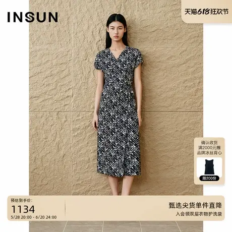 INSUN恩裳专选2025夏季气质V领围裹式印花连衣裙图片