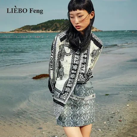 裂帛LIEBOFeng2023年夏新商场同款简约A字修身印花烫钻牛仔半身裙图片