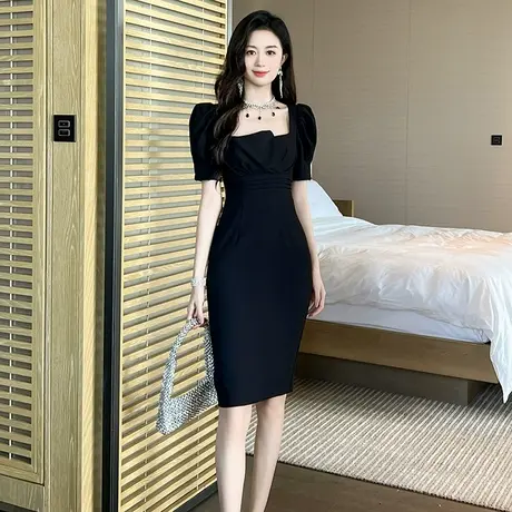 小众显瘦复古风包臀连衣裙2025新款优雅气质泡泡袖修身小黑裙夏季图片