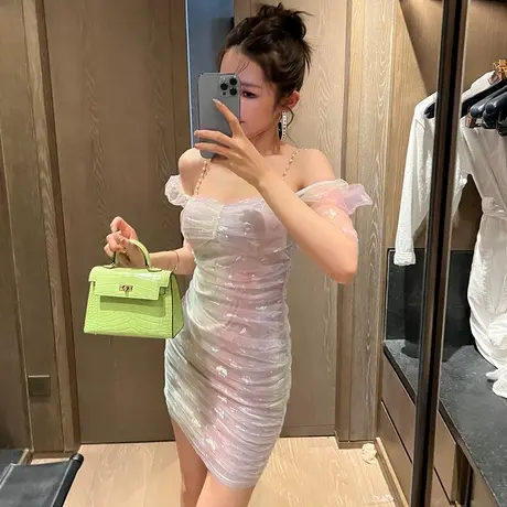 性感纯欲风吊带连衣裙女网纱一字肩修身小个子气质褶皱包臀裙新款图片