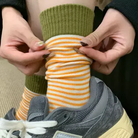 袜子女撞色罗口拼接条纹ins潮暖色系复古秋冬百搭中筒袜堆堆袜图片