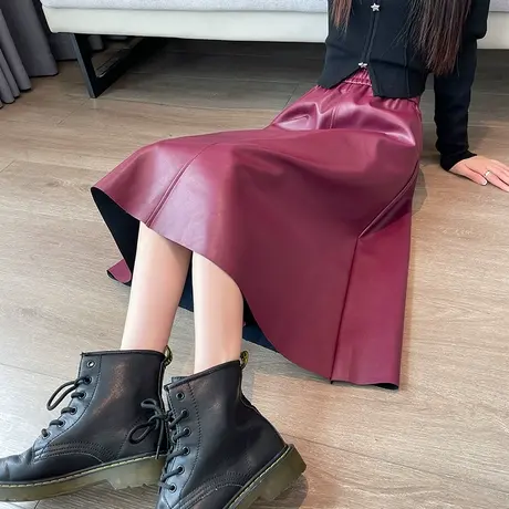 红色皮裙半身裙女2023新款秋冬款复古pu高腰a字显瘦百褶裙中长裙图片