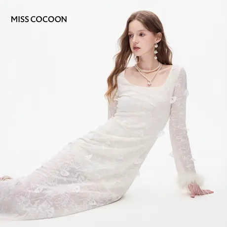 【七七酱专享】MISSCOCOON薄款针织裙修身U型领收腰连衣裙图片