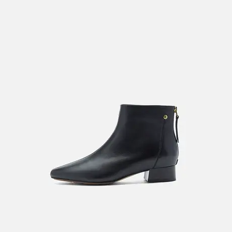 奥莱专供Nine West/玖熙时装靴女尖头低跟通勤短靴女后拉链女靴图片
