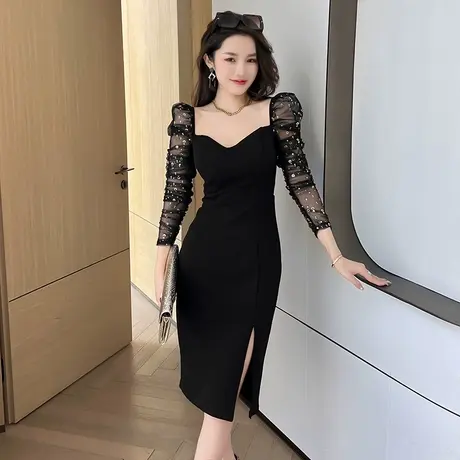 法式赫本风方领包臀连衣裙秋装小众轻奢气质显瘦网纱泡泡袖小黑裙图片