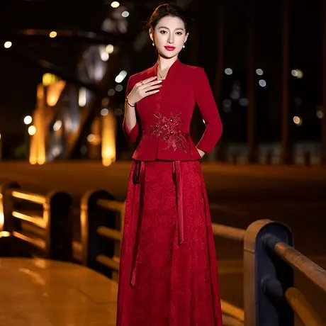 晚礼服女2024新款妈妈母亲秋冬季喜服婚礼大牌喜婆婆婚宴装两件套图片