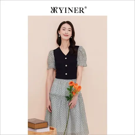 YINER音儿线上专选女装2023夏季针织梭织拼接V领收腰连衣裙图片