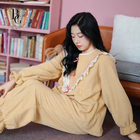 Bananagirl睡衣女秋冬长袖珊瑚绒加厚保暖家居服大码两件套可外穿图片