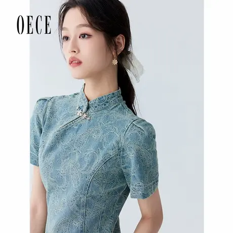 Oece新中式牛仔连衣裙夏季新款女装复古立领盘扣压花收腰显瘦图片