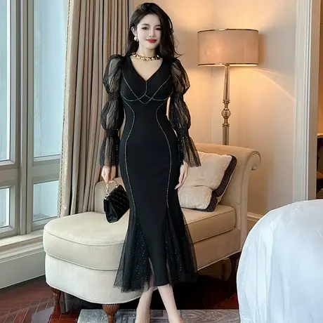 法式网纱喇叭袖黑色V领连衣裙优雅复古赫本风修身包臀鱼尾长裙子图片