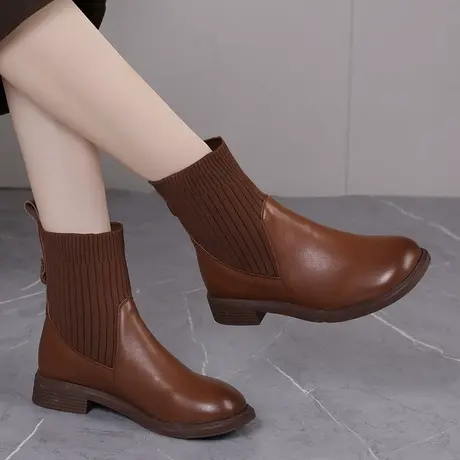 显瘦真皮大码女鞋41一43秋季新款软底短靴2023加绒弹力平底女靴商品大图