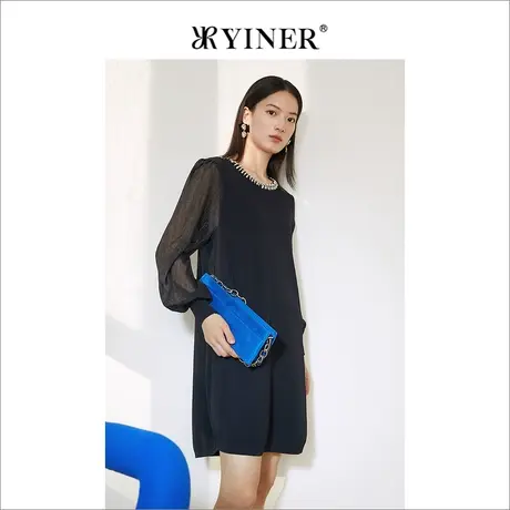 YINER音儿线上专选女装春季亮丝袖拼接钉珠针织连衣裙图片