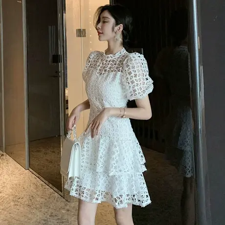 法式白色蕾丝仙女裙泡泡袖气质性感镂空a字伞裙子2023新款夏装女图片