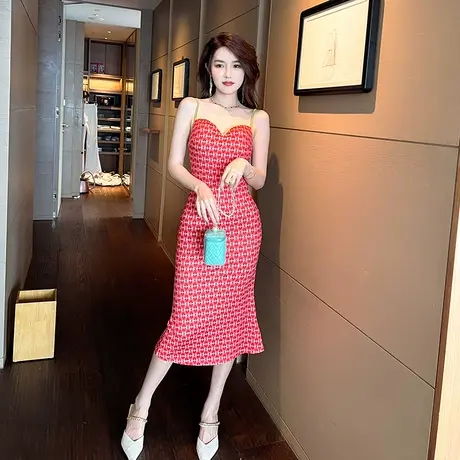 复古别致修身裹胸吊带鱼尾裙女新款气质显瘦优雅中长款包臀连衣裙图片