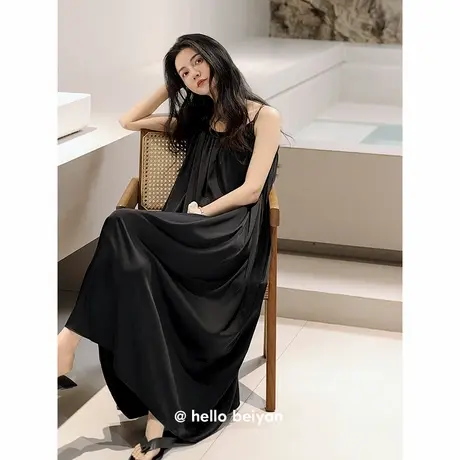 贝妍睡衣女夏薄款仿真丝高级感黑色睡裙性感吊带中长款冰丝连衣裙图片