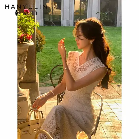 韩语琳 法式钩花蕾丝V领连衣裙女2025夏收腰显瘦名媛气质鱼尾长裙图片