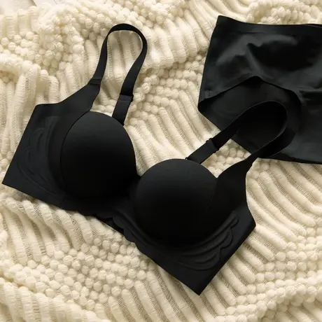 小胸内衣女舒适无痕提拉聚拢上托防下垂胸罩无钢圈收副乳文胸套装图片