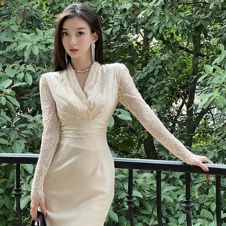 成熟御姐名媛风长袖蕾丝连衣裙女装性感轻奢显瘦修身气质包臀短裙图片