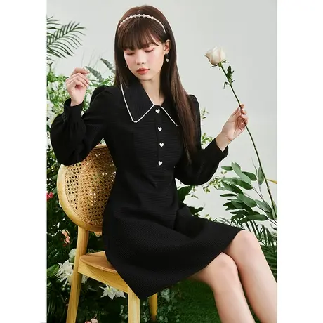 唐狮黑色连衣裙女秋冬2023年新款裙子赫本风公主裙甜美裙子女装q7图片