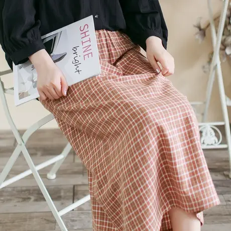 胖妹妹春季2023新品简约温柔好穿的橘色格纹半裙 加大码格子半裙图片