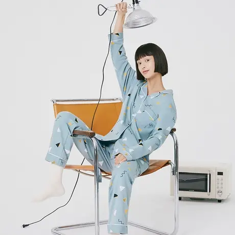 三枪睡衣家居服女春秋舒肤棉翻领开襟长袖长裤女家居服套装81418图片