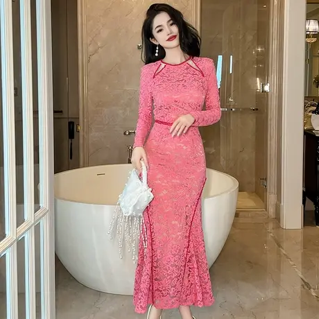 高级感优雅气质鱼尾连衣裙长款女显瘦修身名媛风圆领粉色蕾丝裙子图片
