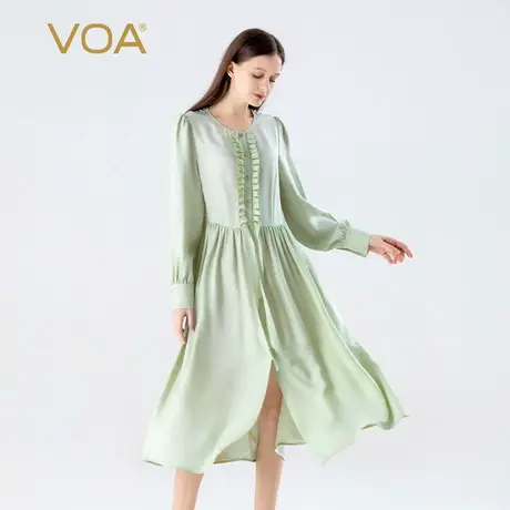 VOA桑蚕丝暗纹提花淡绿色圆领长袖单排扣木耳边淑女真丝连衣裙图片