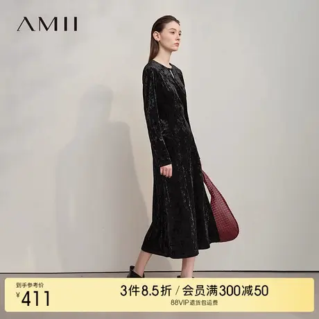 Amii2025秋新款复古静奢风冰花丝绒连衣裙女珠饰圆领修身小黑裙子图片
