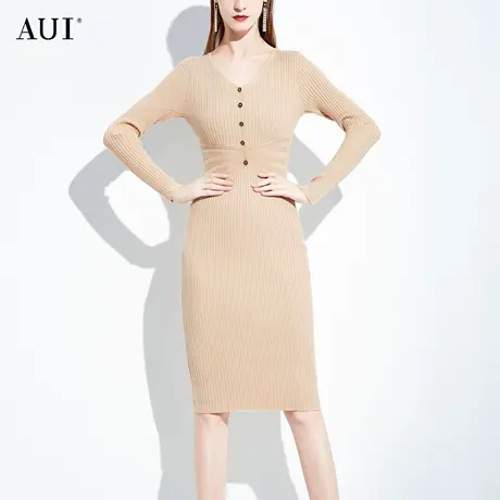 AUI气质女人味V领连衣裙女冬2023新款卡其色设计感内搭打底针织裙图片