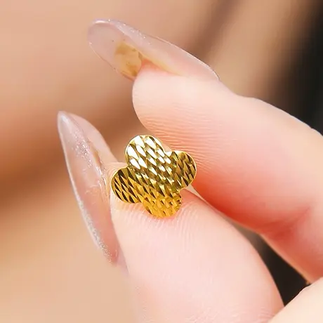 2023新款洋气网红双耳洞耳环女18k车花四叶草耳钉脸大适合的耳饰图片