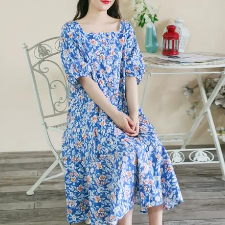 云子胖妹妹夏季新款2023气质假日花朵连衣裙 加大码方领纯棉长裙图片