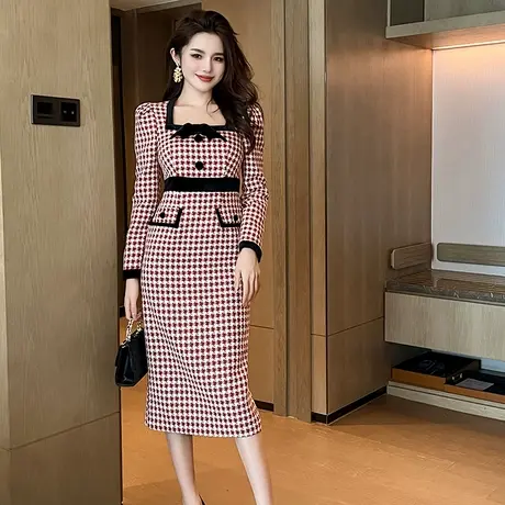 格纹方领小香风毛呢连衣裙女春季收腰显瘦蝴蝶结气质职业包臀裙子图片