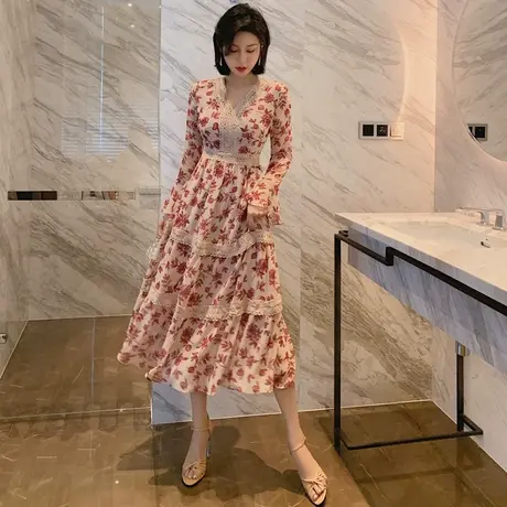 奈安女2024新款秋装印花V领超仙女及踝长裙夏洋气碎花大摆连衣裙图片