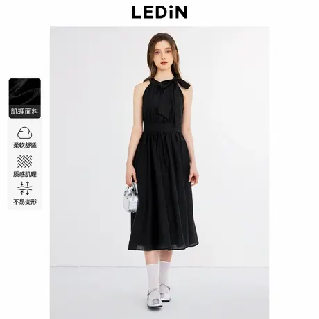 乐町黑色蝴蝶机挂脖连衣裙秋季新款少女打卡连衣裙收腰小黑裙图片