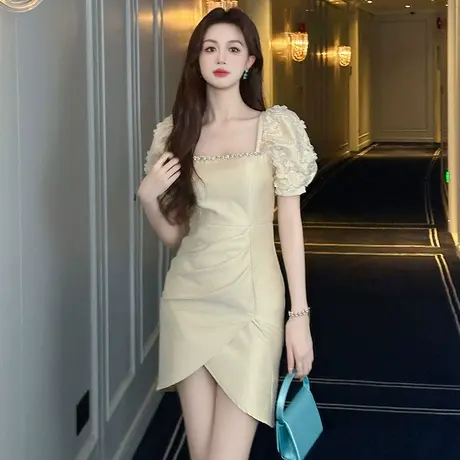 洋气显瘦设计师款泡泡袖连衣裙优雅减龄御姐风修身包臀短裙子女装图片