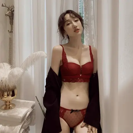荷韵阁法式蕾丝红色结婚内衣女柔软无钢圈小胸聚拢上托厚文胸套装图片